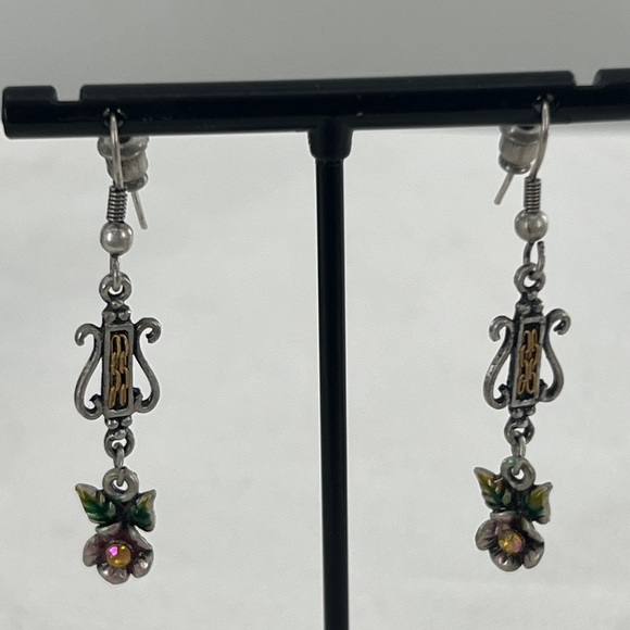 Cherub Pendant necklace and matching earrings Vintage Unsigned - Picture 7 of 10